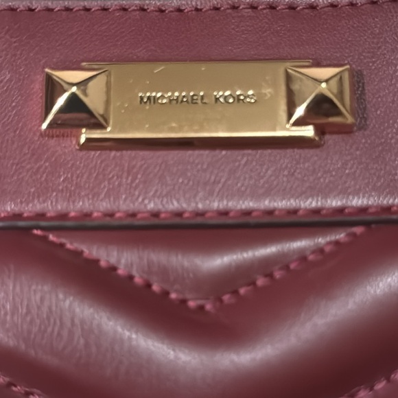 MICHAEL KORS Whitney Medium Quilted Chain Tote Shoulder Bag in Oxblood - Picture 13 of 17